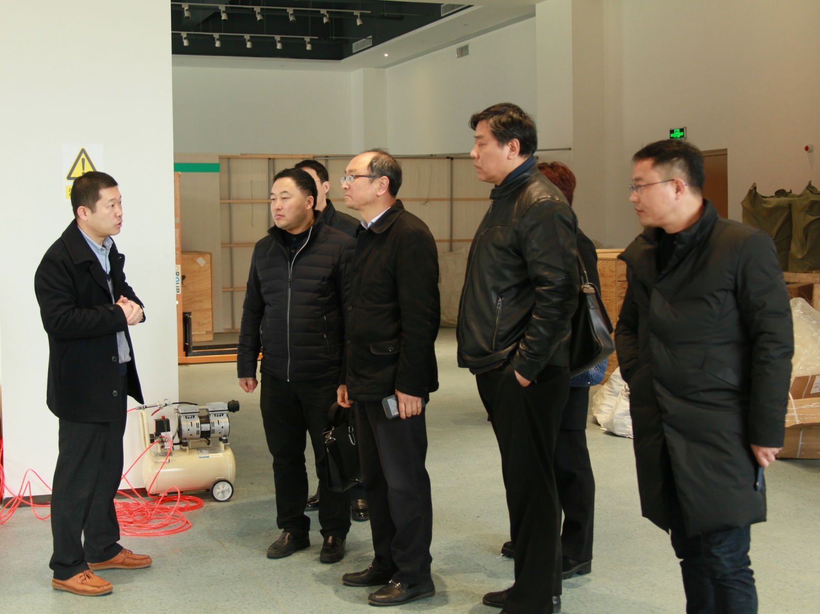 上海科学技术开发交流中心、共青团苏州市委等领导来我院参观指导